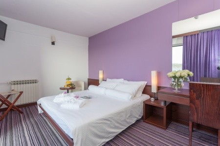 Chorvátsko Biograd Na Moru Adriatic 8 dňový pobyt Polpenzia Letecky Letisko: Bratislava July 2026 (16/07/26-23/07/26)