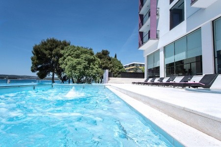 Chorvátsko Biograd Na Moru Adriatic 8 dňový pobyt Polpenzia Letecky Letisko: Bratislava July 2026 (16/07/26-23/07/26)