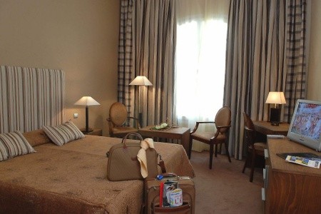 Best Western Le Patio Des Artistes - Cannes - 18