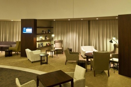 Portugalsko  Holiday Inn Porto - Gaia 4 dňový pobyt Raňajky Letecky Letisko: Viedeň February 2026 (18/02/26-21/02/26)