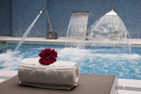 Portugalsko  Holiday Inn Porto - Gaia 4 dňový pobyt Raňajky Letecky Letisko: Viedeň February 2026 (18/02/26-21/02/26)