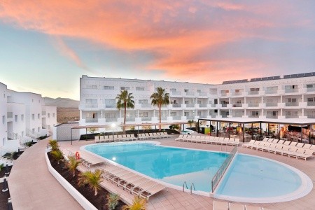 Aequora Lanzarote Suites - Kanárské ostrovy v únoru hotely