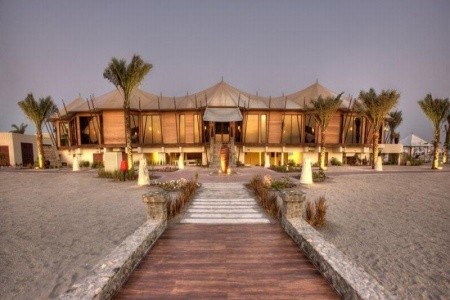 Spojené arabské emiráty 2022 - Ubytování Spojené arabské emiráty 2022 - The Ritz Carlton Ras Al Khaimah, Al Hamra Beach