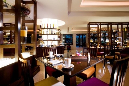 Thajsko Phuket Paradox Resort Phuket (Ex: Mövenpick Resort & Spa Karon Beach Phuket) 13 dňový pobyt Raňajky Letecky Letisko: Viedeň November 2026 (28/11/26-10/12/26)