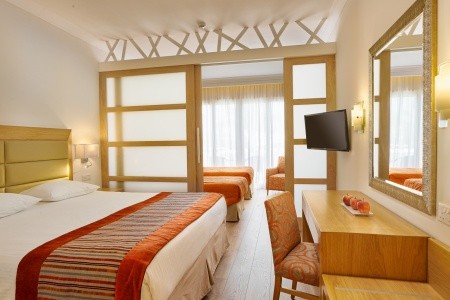 Olympic Lagoon Resort - 102