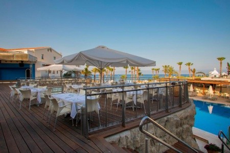 Louis Althea Beach - 9