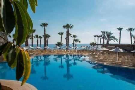 Louis Althea Beach - 16