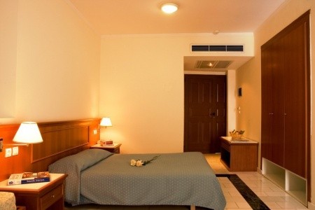 Sunshine Rhodes - 22