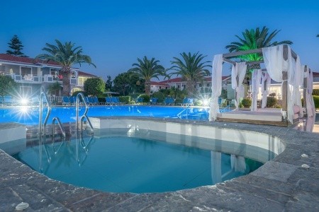 Golden Sun Hotel - 8