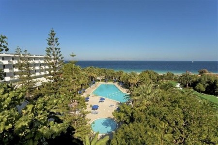 Blue Horizon Beach Resort - 5