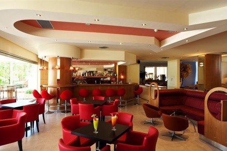 Blue Horizon Beach Resort - 13