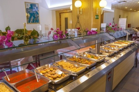 Blue Horizon Beach Resort - 15