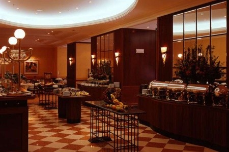 Radisson Blu Carlton - 25