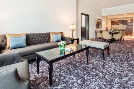 Katar Doha Golden Tulip Doha 6 dňový pobyt Polpenzia Letecky Letisko: Praha September 2025 (26/09/25- 1/10/25)