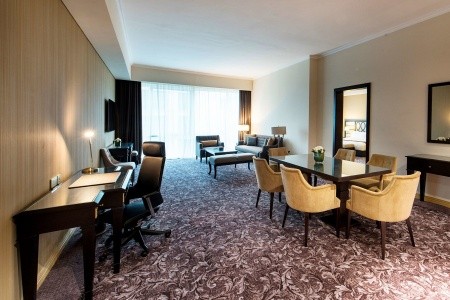 Katar Doha Golden Tulip Doha 6 dňový pobyt Polpenzia Letecky Letisko: Praha September 2025 (26/09/25- 1/10/25)