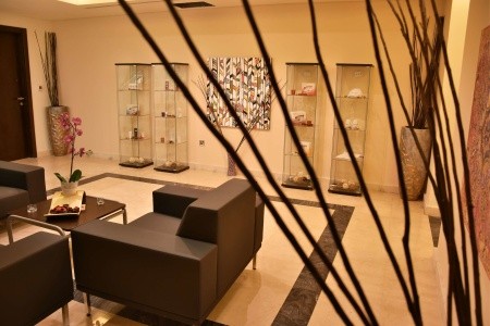 Katar Doha Golden Tulip Doha 6 dňový pobyt Polpenzia Letecky Letisko: Praha September 2025 (26/09/25- 1/10/25)