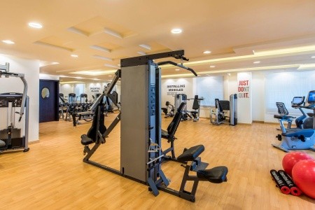 Katar Doha Golden Tulip Doha 6 dňový pobyt Polpenzia Letecky Letisko: Praha September 2025 (26/09/25- 1/10/25)