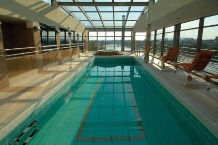 Poľsko Krakov Qubus Kraków 11 dňový pobyt Raňajky Vlastná November 2025 (16/11/25-26/11/25)