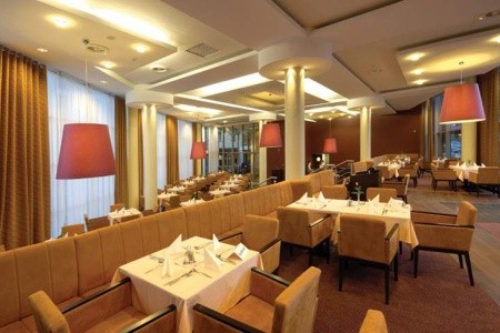 Poľsko Krakov Qubus Kraków 11 dňový pobyt Raňajky Vlastná November 2025 (16/11/25-26/11/25)