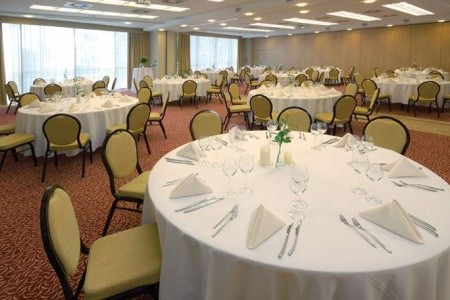 Poľsko Krakov Qubus Kraków 11 dňový pobyt Raňajky Vlastná November 2025 (16/11/25-26/11/25)