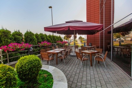 Poľsko Krakov Qubus Kraków 11 dňový pobyt Raňajky Vlastná November 2025 (16/11/25-26/11/25)