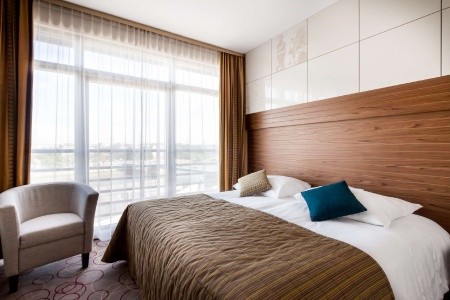 Poľsko Krakov Qubus Kraków 11 dňový pobyt Raňajky Vlastná November 2025 (16/11/25-26/11/25)