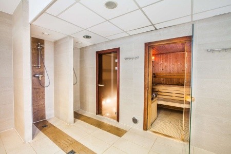 Poľsko Krakov Qubus Kraków 11 dňový pobyt Raňajky Vlastná November 2025 (16/11/25-26/11/25)