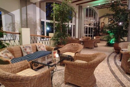 Madeira Funchal Pestana Village & Pestana Miramar Garden Resort 5 dňový pobyt Polpenzia Letecky Letisko: Katovice March 2026 (10/03/26-14/03/26)