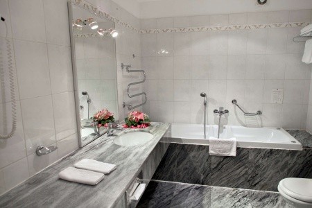 Česká republika Praha a okolie Ambassador - Zlatá Husa 6 dňový pobyt Raňajky Vlastná August 2026 (30/08/26- 4/09/26)