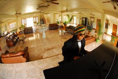 Traveller's Beach Resort - 20