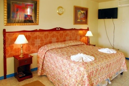 Traveller's Beach Resort - 21