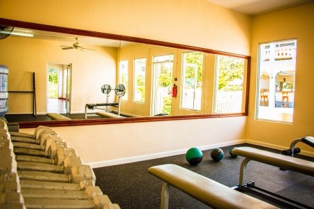 Traveller's Beach Resort - 25