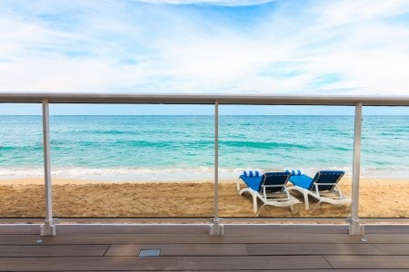 Traveller's Beach Resort - 26