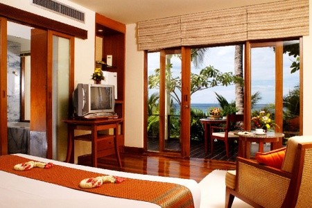 Thajsko Phuket Andaman White Beach Resort 13 dňový pobyt Raňajky Letecky Letisko: Praha July 2026 ( 4/07/26-16/07/26)