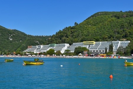 Maslinica Hotels & Resorts