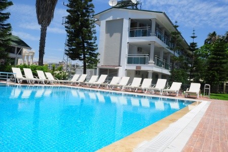 Turecko s venkovním bazénem - Clover Magic Altinkum Park