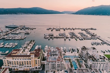 Černá Hora letecky - Regent Porto Montenegro