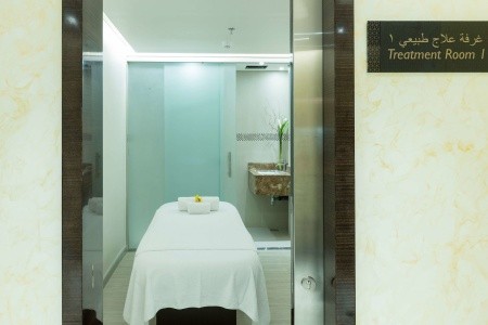 Spojené arabské emiráty Ajman Radisson Blu Ajman 5 dňový pobyt Raňajky Letecky Letisko: Praha February 2026 (19/02/26-23/02/26)