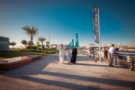 Spojené arabské emiráty Ajman Radisson Blu Ajman 5 dňový pobyt Raňajky Letecky Letisko: Praha February 2026 (19/02/26-23/02/26)