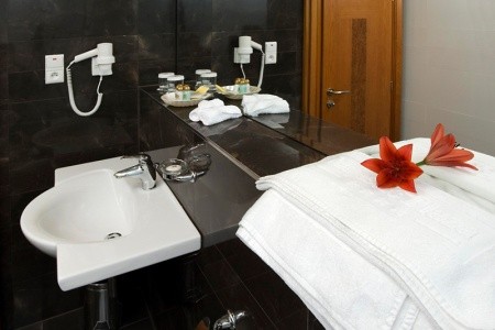 Česká republika Praha a okolie Majestic Plaza Prague 5 dňový pobyt Raňajky Letecky Letisko: Košice May 2026 (22/05/26-26/05/26)