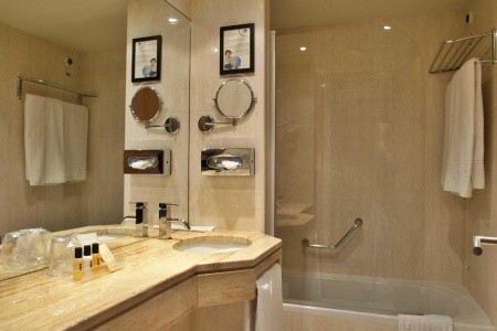 Portugalsko Lisabon Turim Iberia 4 dňový pobyt Raňajky Letecky Letisko: Praha May 2026 (22/05/26-25/05/26)