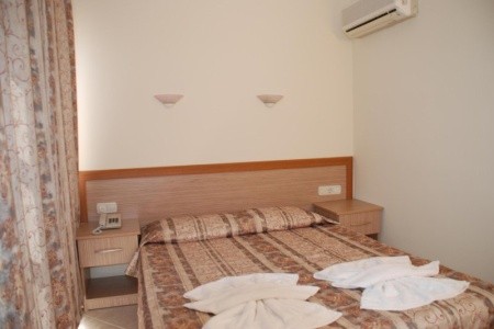 Akdeniz Beach Hotel - 35