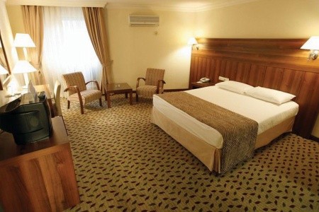 Turecko Istanbul Zürich 5 dňový pobyt Raňajky Letecky Letisko: Praha January 2026 ( 2/01/26- 6/01/26)