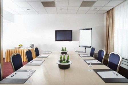 Česká republika Praha a okolie Orea Pyramida 8 dňový pobyt Raňajky Vlastná March 2026 (11/03/26-18/03/26)