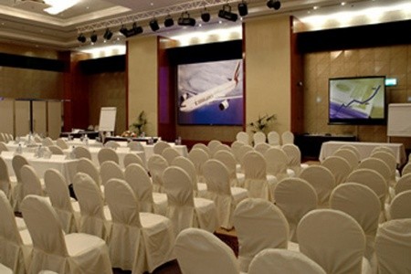 Spojené arabské emiráty Fujairah Le Meridien Al Aqah Beach Resort 6 dňový pobyt Raňajky Letecky Letisko: Praha jún 2023 (11/06/23-16/06/23)