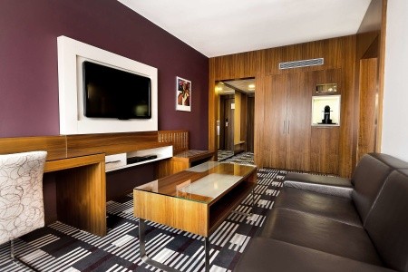 Česká republika Južná Morava Best Western Premier Hotel International 5 dňový pobyt Raňajky Vlastná November 2025 ( 7/11/25-11/11/25)