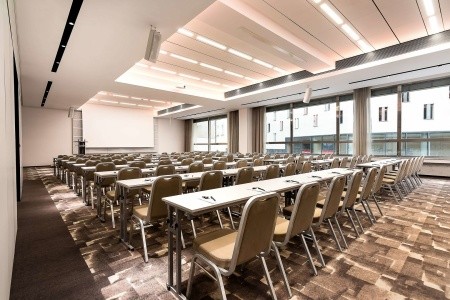 Česká republika Južná Morava Best Western Premier Hotel International 5 dňový pobyt Raňajky Vlastná November 2025 ( 7/11/25-11/11/25)