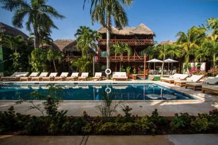 Magic Blue Boutique - 17