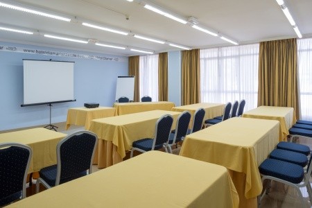 Kanárske ostrovy Lanzarote Checkin Diamar 8 dňový pobyt Polpenzia Letecky Letisko: Budapešť August 2026 (11/08/26-18/08/26)