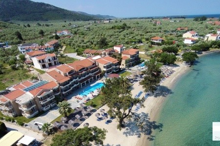 Rachoni Beach & Resort